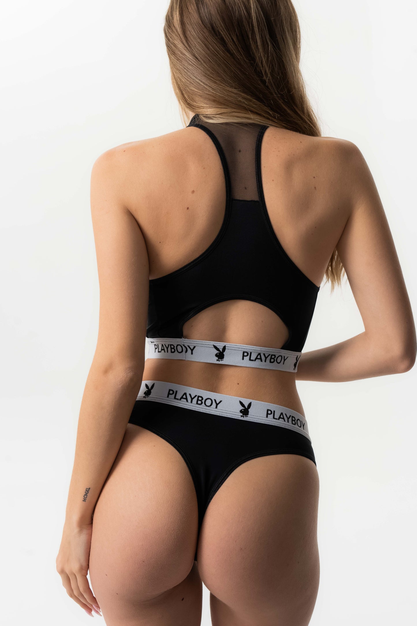 CALIFORNIA - Conjunto Top deportivo y colaless